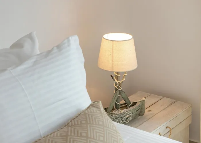 Playa Paros Piso Livadi