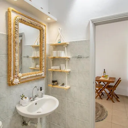 Playa Paros Piso Livadi