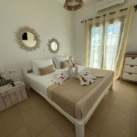 Playa Paros Otel Piso Livadi