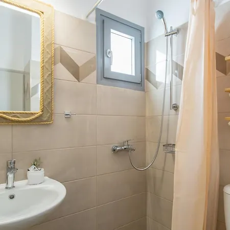 Hotel Yialos Piso Livadi