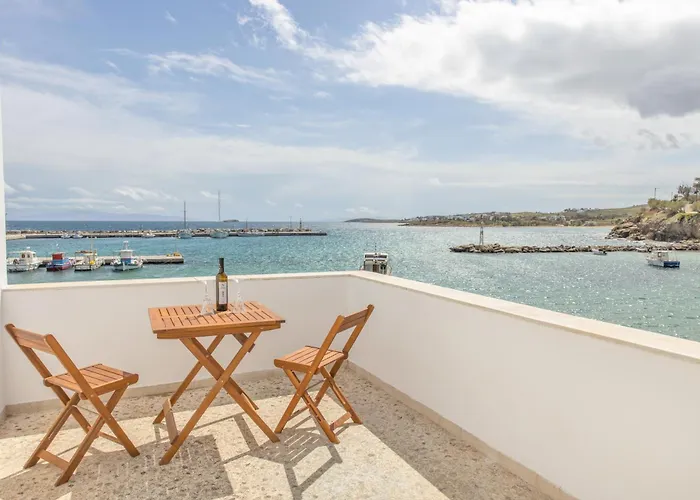 Playa Paros فندق